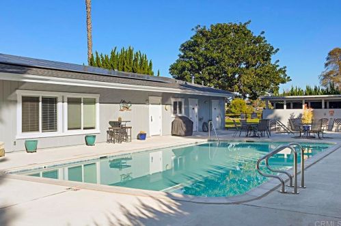 4320 Spoon Bill Way, Oceanside CA  92057-7508 exterior