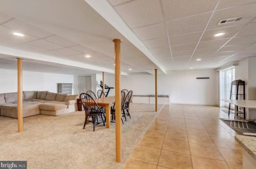 33 Mullen Dr, Erial NJ  08081-1300 exterior