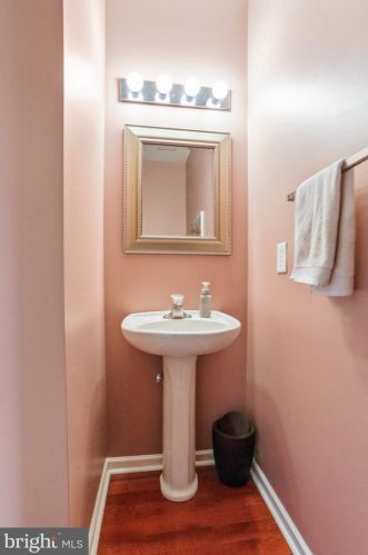 10099 Lindale Ave, Upton PA  17225-8373 exterior