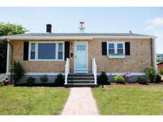 3 Daniel St, Middletown RI  02840-2803 exterior