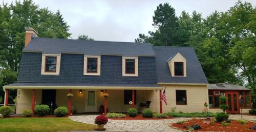 527 Hidden Glen Ct, Colgate, WI 53017-9393