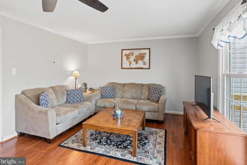 1309 Mead Ter, Woodbridge, VA 22191-1013