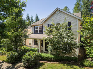 36722 Gravenstein Ct, Snoqualmie, WA 98065-8948