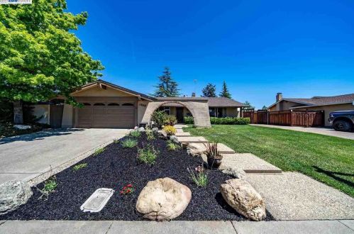 1958 Helsinki Way, Livermore, CA 94550-6126