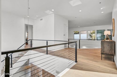 7627 22nd St, Phoenix AZ  85020-4706 exterior