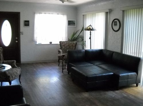 6232 5th Ave, Saint Petersburg, FL 33710-7052