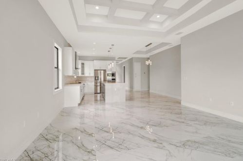 853 91st Ave, Naples FL  34108-2426 exterior