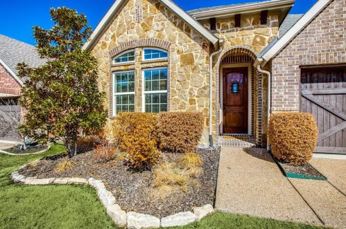 10845 Dixon Branch Dr, Dallas, TX 75218-1385