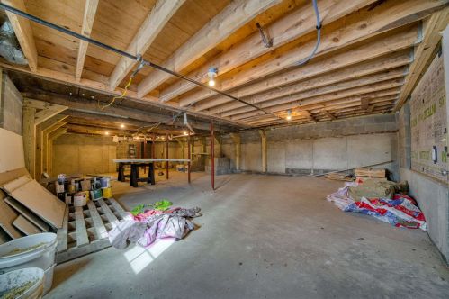 261 Muchado Hl Rd, Alton NH  03809-5137 exterior