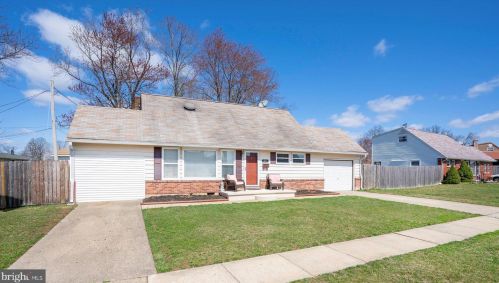 3815 Hutchison Rd, Wilmington, DE 19808-4646