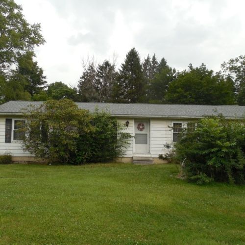 1775 Harbor Edinburg Rd, Edinburg, PA 16116-5411