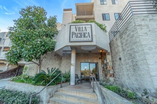 4144 Mendez St, Long Beach, CA 90815-2694