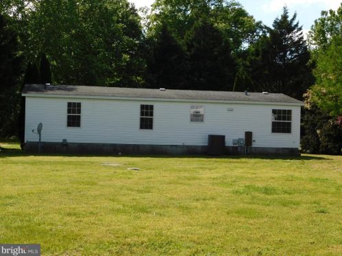 35353 Dannys Dr, Laurel DE  19956-3311 exterior