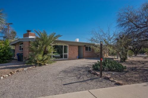 6251 Sunny Dr, Tucson, AZ 85712-3013
