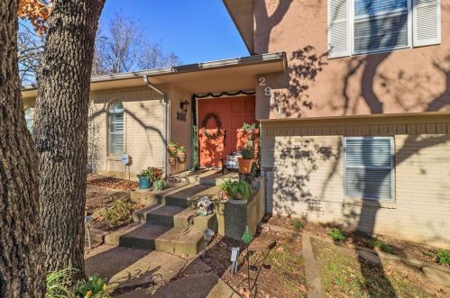 2901 Foxcroft Cir, Denton, TX 76209-7809