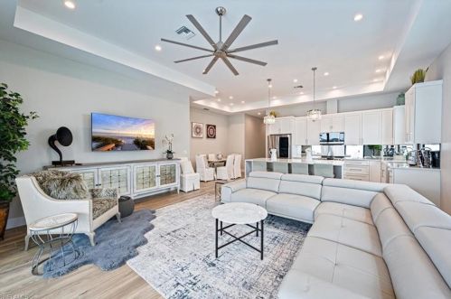 828 100th Ave, Naples, FL 34108-2241