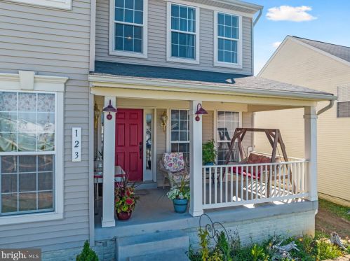 123 Tracy Dr, Strasburg, VA 22657-5275