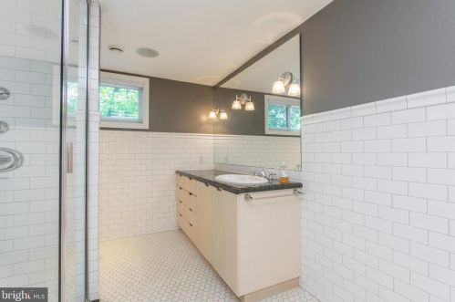 23 Dunminning Rd, Newtown Square PA  19073-1801 exterior