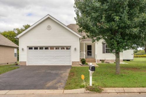 1805 Holdens Holw, Columbia, TN 38401-6935