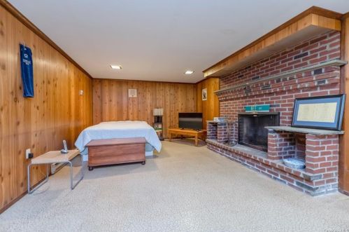 410 Old Post Rd, Marlborough NY  12542-6232 exterior