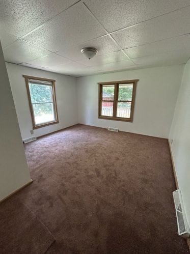 10 Justice Ln, Grays Landing, PA 15461-1804