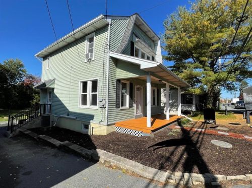 1130 Trexlertown Rd, Breinigsville PA  18031-1667 exterior