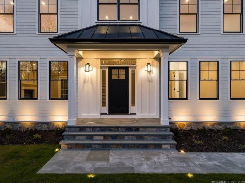 82 Eden Rd, Stamford, CT 06907-1002