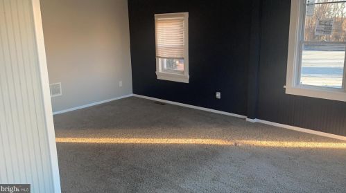 27 Wood St, West Deptford NJ  08066-1444 exterior