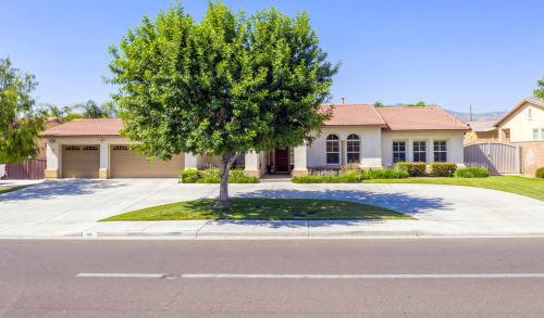 981 Park Ave, San Jacinto CA  92583-5407 exterior