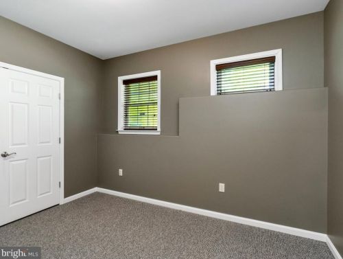 60 Kinsley Ln, Fredericksburg VA  22406-4089 exterior