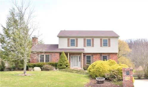 1005 Deveron Ct, Jeannette, PA 15644-1056