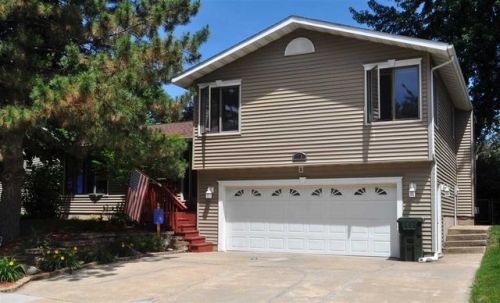 701 Wildwood Rd, Waterloo, IA 50702-5515