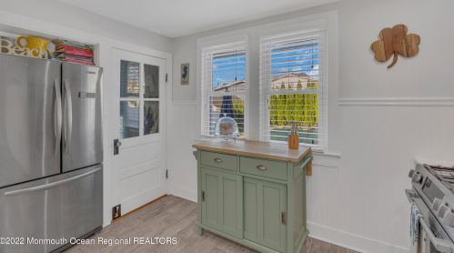 1817 Greenwood Ter, Belmar NJ 07719-2912 exterior