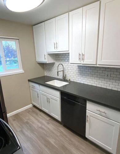 1054 Yarwood Ct, San Jose, CA 95128-4727