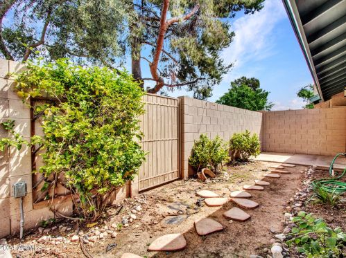 17838 45 Ave, Glendale AZ  85301-1685 exterior