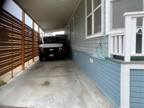 6266 Beachcomber Dr, Long Beach, CA 90803-2303