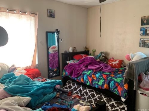 1114 Rose Ave, Compton CA  90221-2617 exterior