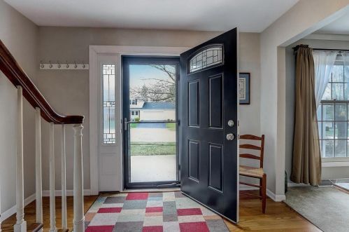 1226 Wedgewood Dr, Waukesha WI  53186-6753 exterior