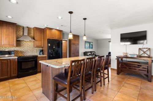 5230 Winchcomb Dr, Scottsdale AZ  85254-2936 exterior