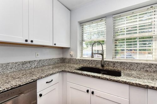 374 Bright Day Dr, Woodland CA  95695-6666 exterior