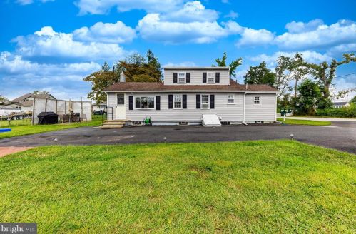 1170 Walnut Ave, West Deptford, NJ 08097-1534