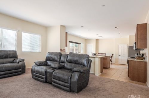 1350 Mistletoe Dr, Beaumont, CA 92223-8455