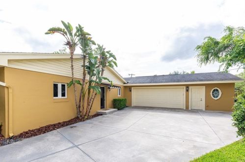 2240 Thunderbird Trl, Maitland FL  32751-3745 exterior
