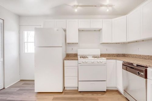 4135 Murray Ave, Pittsburgh PA  15217-2307 exterior