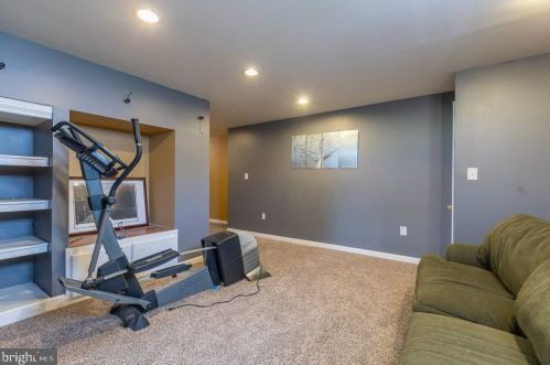 10077 Lindale Ave, Upton PA  17225-8373 exterior