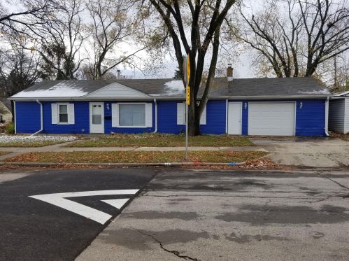 5801 Carmen Ave, Milwaukee, WI 53218-2052