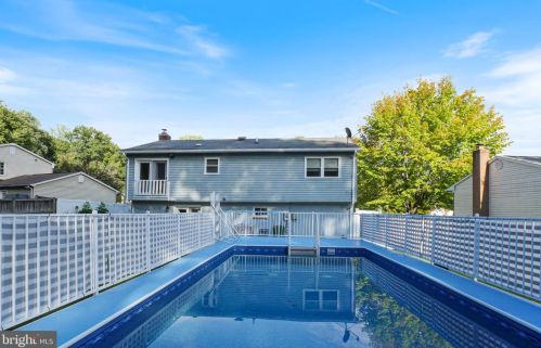 5709 Noland Rd, Woodbridge VA  22193-4110 exterior