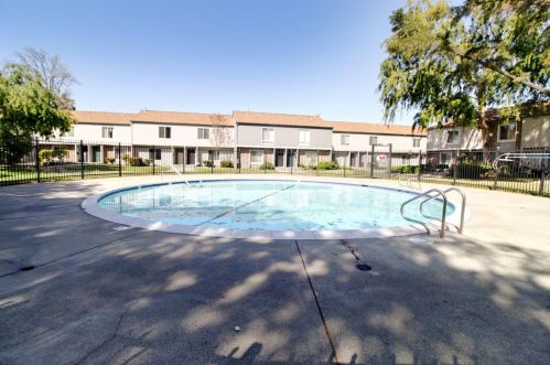 3360 Northwood Dr, Concord CA  94520-7716 exterior