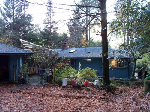 125 French Hill Rd, Gasquet, CA 95543-9639