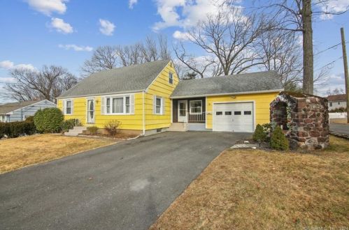 125 Hepworth St, Bristol, CT 06010-7863